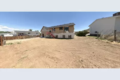 1551 N Hilltop Dr W, Vernal, UT 84078 - Photo 2