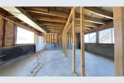 1551 N Hilltop Dr W, Vernal, UT 84078 - Photo 10