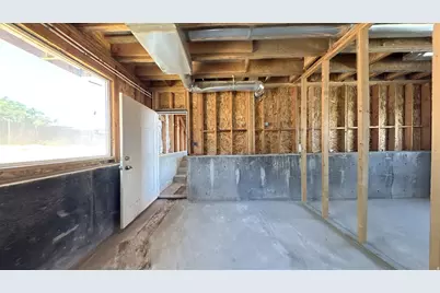 1551 N Hilltop Dr W, Vernal, UT 84078 - Photo 12