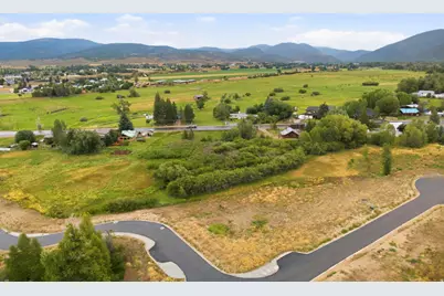 878 River Haven Rd #105, Oakley, UT 84055 - Photo 2