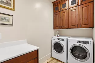 1306 Maple Dr, Huntsville, UT 84317 - Photo 28