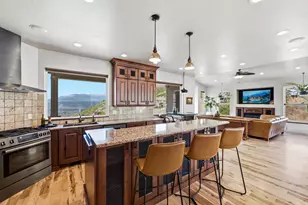 1306 Maple Dr, Huntsville, UT 84317 - Photo 22
