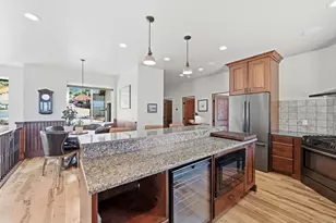 1306 Maple Dr, Huntsville, UT 84317 - Photo 8