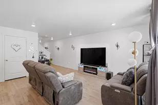 3801 S Bald Knoll Dr, Magna, UT 84044 - Photo 8