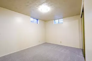 519 Capri Cir, Tooele, UT 84074 - Photo 16