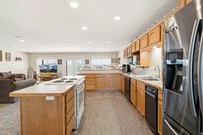 3847 W 6800 St S, Benjamin, UT 84660 - Photo 14