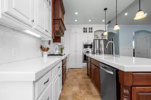 968 S Canyon Rd W, Santaquin, UT 84655 - Photo 6