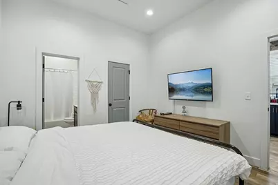 235 W 400 N, Salt Lake City, UT 84103 - Photo 44