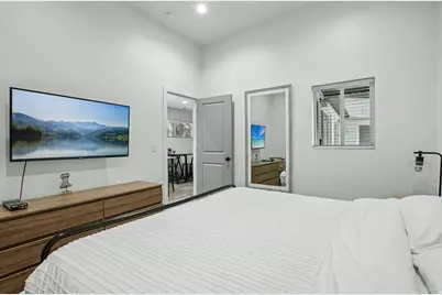 235 W 400 N, Salt Lake City, UT 84103 - Photo 42