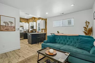 235 W 400 N, Salt Lake City, UT 84103 - Photo 12