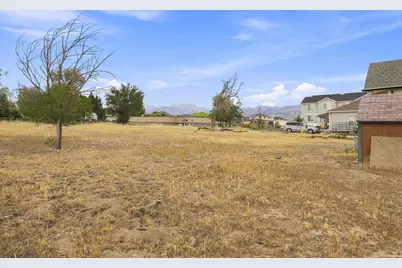 614 W Hwy 138, Grantsville, UT 84029 - Photo 26