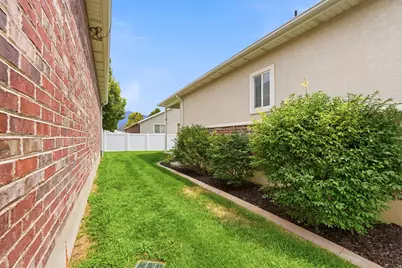 2260 N 1085 W, Layton, UT 84041 - Photo 42