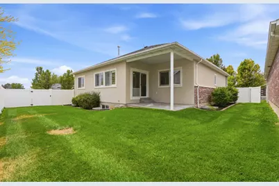 2260 N 1085 W, Layton, UT 84041 - Photo 40