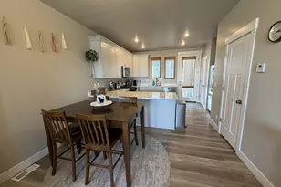 898 S 2560 E, Spanish Fork, UT 84660 - Photo 8
