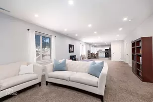 1057 W 300 N, Lehi, UT 84043 - Photo 32