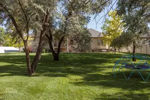 1057 W 300 N, Lehi, UT 84043 - Photo 36