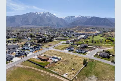 296 W Olympic Ln, Elk Ridge, UT 84651 - Photo 6