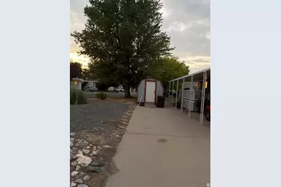 1350 W 300 N #21, Clearfield, UT 84015 - Photo 4