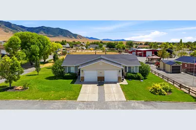 1884 E Shepard Ln, Lake Point, UT 84074 - Photo 34