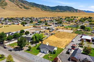 1884 E Shepard Ln, Lake Point, UT 84074 - Photo 36