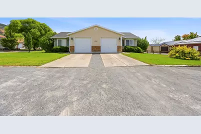 1884 E Shepard Ln, Lake Point, UT 84074 - Photo 2