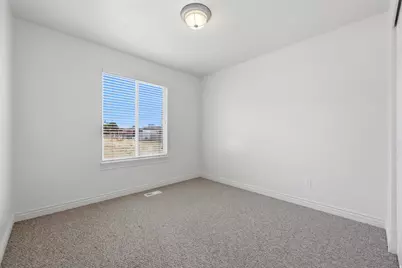 1884 E Shepard Ln, Lake Point, UT 84074 - Photo 14