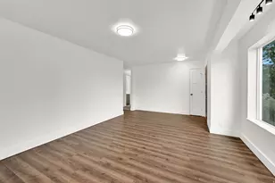 121 E 100 S, Smithfield, UT 84335 - Photo 8