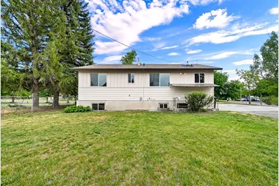 121 E 100 S, Smithfield, UT 84335 - Photo 2