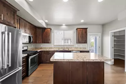 43 E Blue River Dr S, Draper, UT 84020 - Photo 8