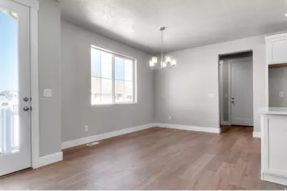 3826 W 2350 N, Clinton, UT 84015 - Photo 12