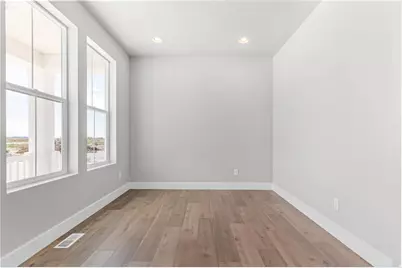 3826 W 2350 N, Clinton, UT 84015 - Photo 8