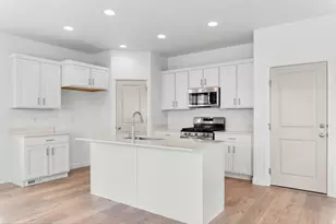 8204 W Sentinal Peak Dr, Magna, UT 84044 - Photo 12