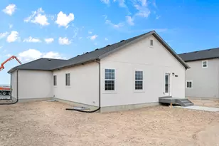 527 W Williams Ln, Grantsville, UT 84029 - Photo 4