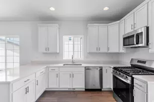 527 W Williams Ln, Grantsville, UT 84029 - Photo 10