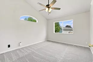 529 E 2000 N, North Logan, UT 84341 - Photo 12