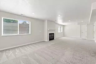 529 E 2000 N, North Logan, UT 84341 - Photo 24