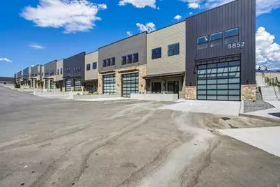 5852 N Queens Garden Rd W #1, Mountain Green, UT 84050 - Photo 4