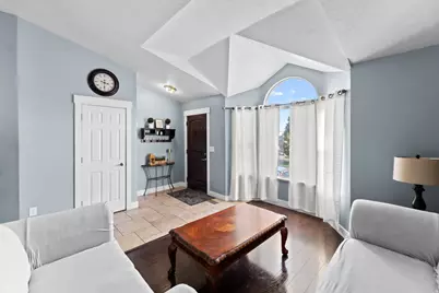 3238 S Ivy Dr, West Valley, UT 84119 - Photo 2