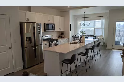 1057 E Batten Ct, Saratoga Springs, UT 84045 - Photo 4
