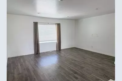 1057 E Batten Ct, Saratoga Springs, UT 84045 - Photo 6