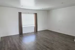 1057 E Batten St, Saratoga Springs, UT 84045 - Photo 6
