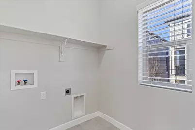 87 N Rio Grand Ave, Farmington, UT 84025 - Photo 12