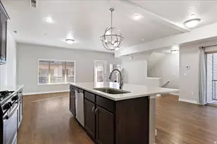 87 N Rio Grand Ave, Farmington, UT 84025 - Photo 8