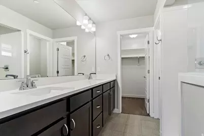 87 N Rio Grand Ave, Farmington, UT 84025 - Photo 14