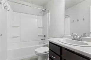 87 N Rio Grand Ave, Farmington, UT 84025 - Photo 18