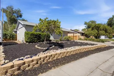 96 W Paula Dr, Sandy, UT 84070 - Photo 2