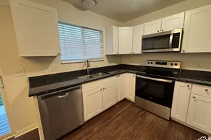 4384 N Maple Dr, Eagle Mountain, UT 84005 - Photo 4