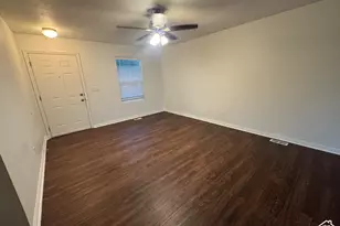 4384 N Maple Dr, Eagle Mountain, UT 84005 - Photo 10