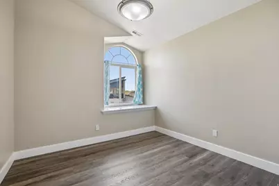 1295 N 380 E, Pleasant Grove, UT 84062 - Photo 16