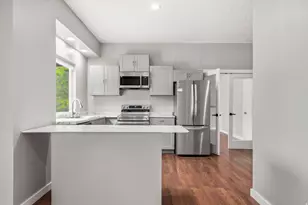 2154 E Wasatch Blvd, Sandy, UT 84092 - Photo 28
